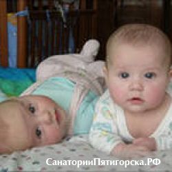 Поздравления пятигорским двойням – беби-бум продолжается