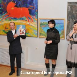 Выставка «Линия и форма» соединила живопись и скульптуру